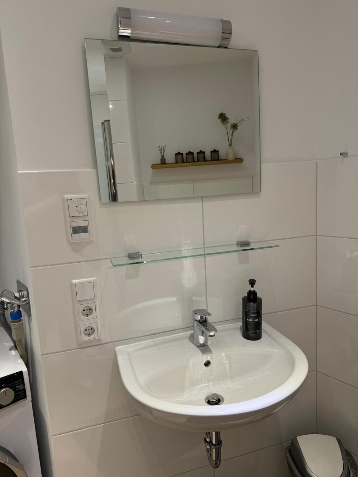 Boutique Apartment Loreley- Charmante Stillvolle Unterkunft Osnabruck Bagian luar foto